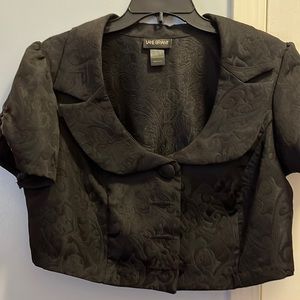 Short cut button down black jacket